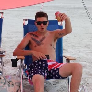 Meet your Posher, Kade